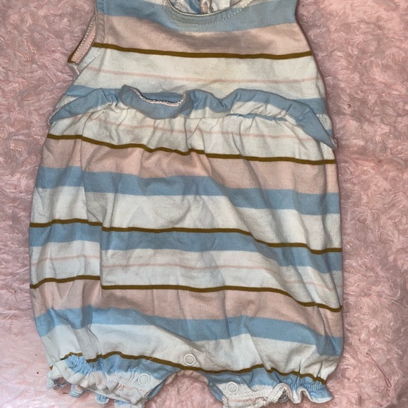 Carter’s Rompers - Picture 2 of 4